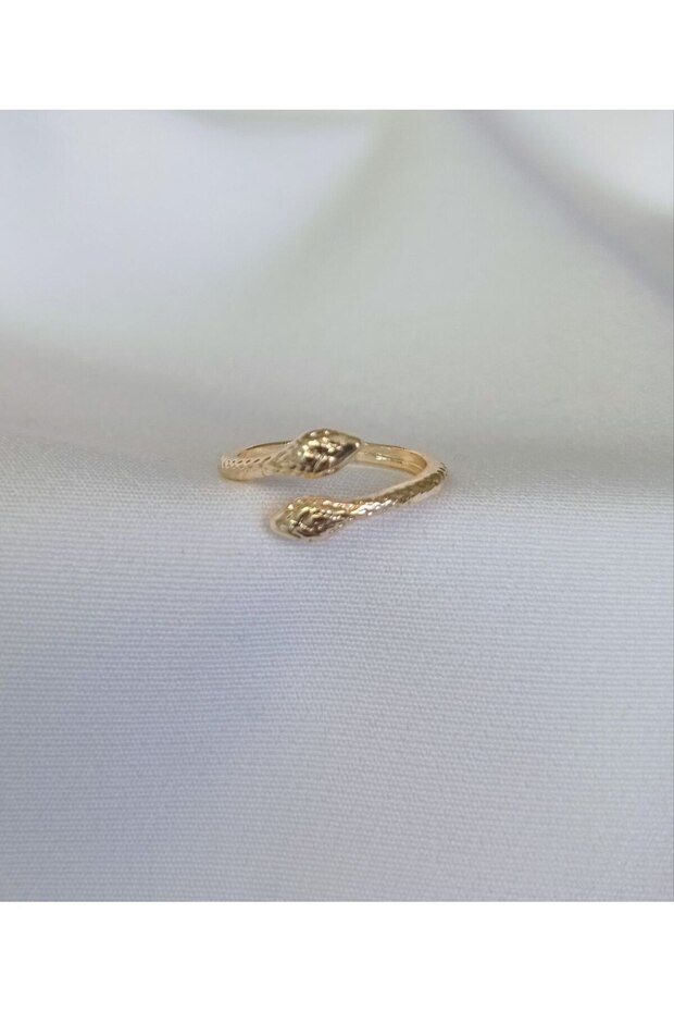 Snake Model Ring to Complete Your Elegance - 1
