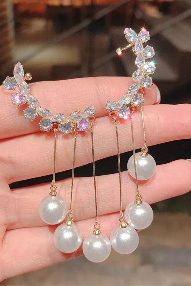 Pearl Detailed Earrings to Complete Your Elegance