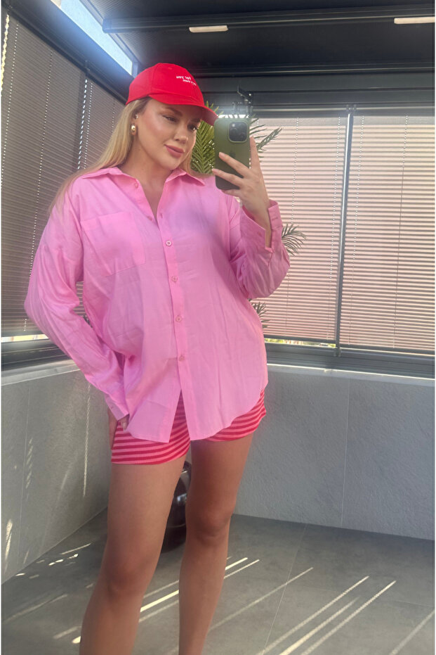 قميص أساسي بجيب واحد باللون الوردي - 6