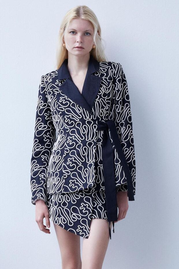 Emrovic-Asymmetric Patterned Belted Jacket - 6