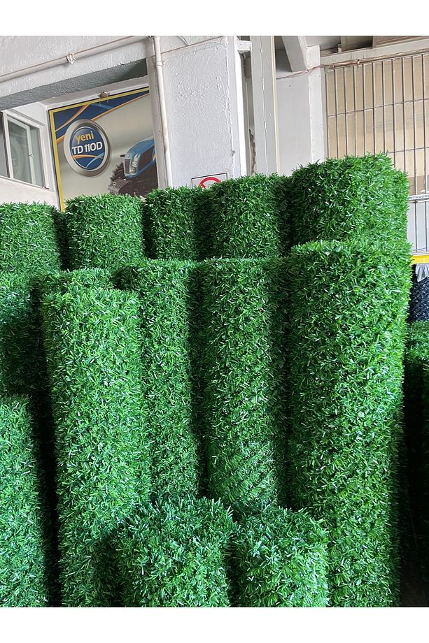 🌿 1 Metre x 10 Metre Çim Çit – Yapay Çim Örgü Tel Üzeri Hazır Rulo - 5
