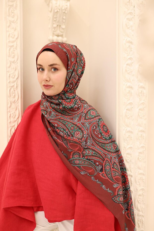 شال من الألياف الطبيعية من مايدا