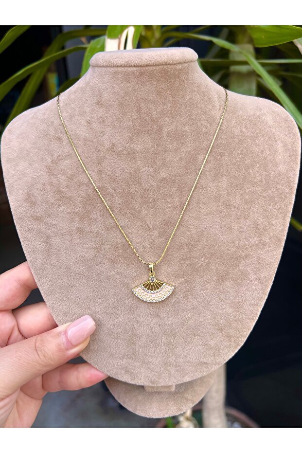 Steel Cream Color Fan Necklace