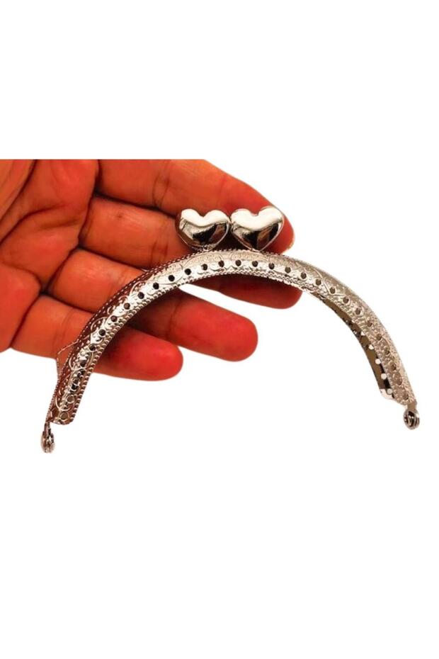10.5 cm Oval Wallet Clip Wallet Purse Silver Color Heart Model