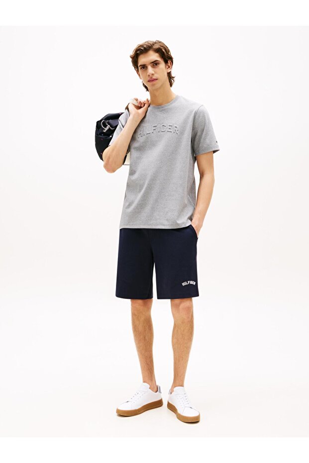HILFIGER ARCH EMBOSSED TEE - 3