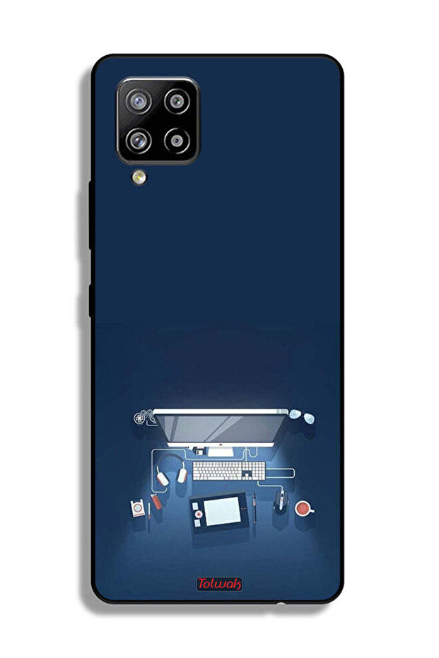 غطاء حماية لهاتف Samsung Galaxy A42 5G بتصميم فني على شكل مكتب كمبيوتر
