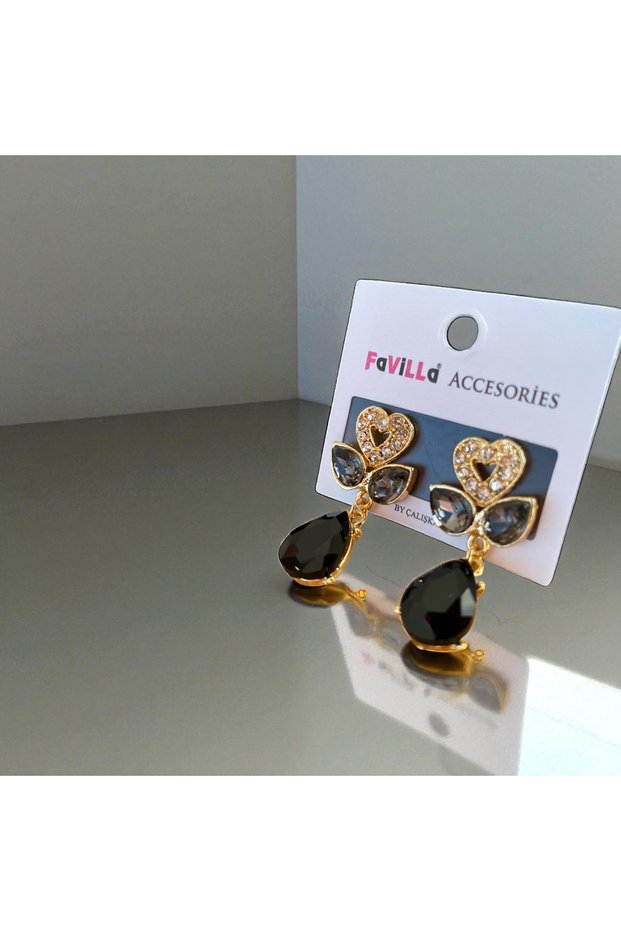 🖤 Black Crystal Look Water Drop Model 2-Piece Earrings – Elegant and Sparkling Design
