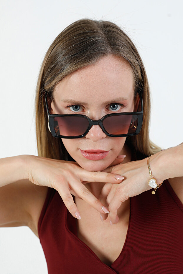 نظارات شمسية بإطار مستطيل - 4