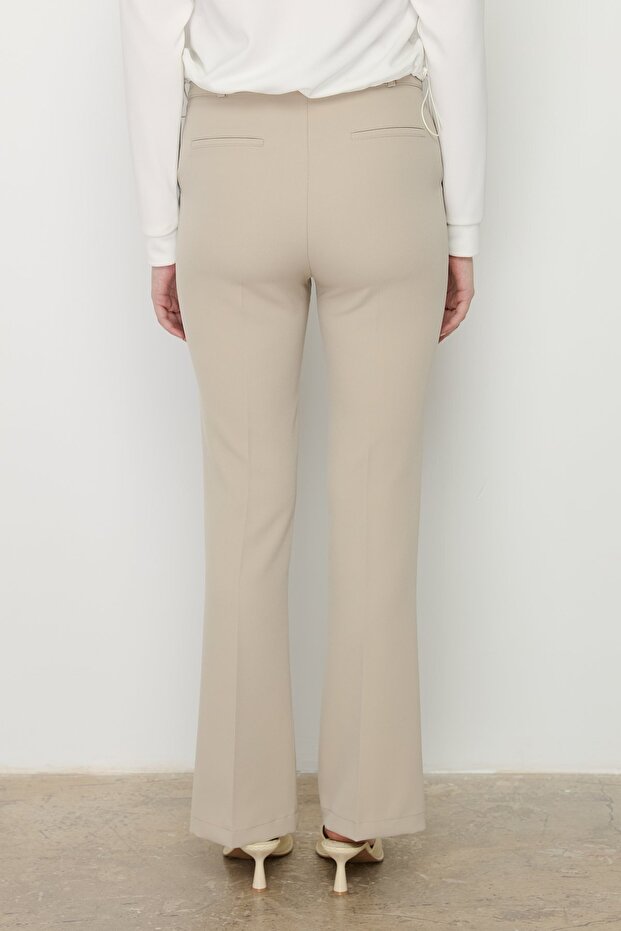 Ütü İzli İspanyol Paça Pantolon Taş - 4