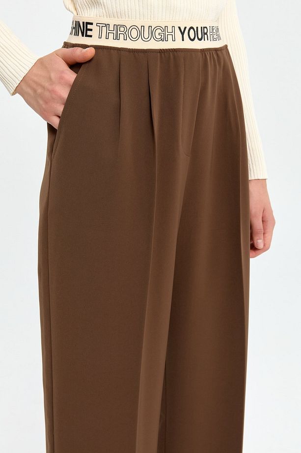 Önü Pilili Bol Paça Pantolon Kahve - 5