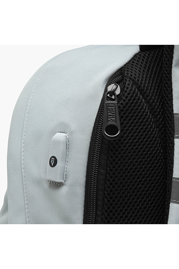 Solid Backpack with Adjustable Straps and Zip Closure - 32x17x42 cms - 5