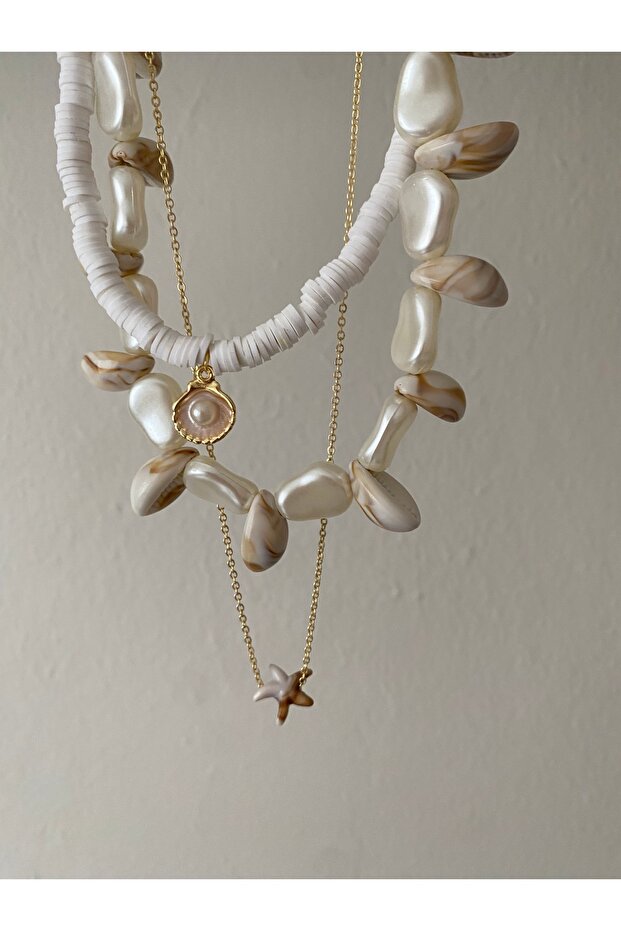 Set of 3 Necklaces with Seashell Detail