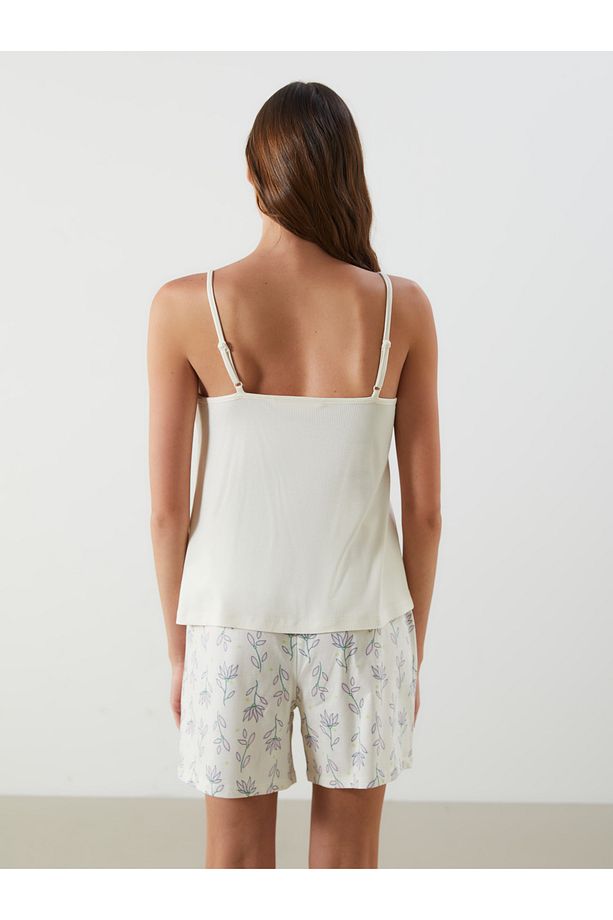 V Yaka Çiçekli Askılı Kadın Şortlu Pijama Takımı - 4