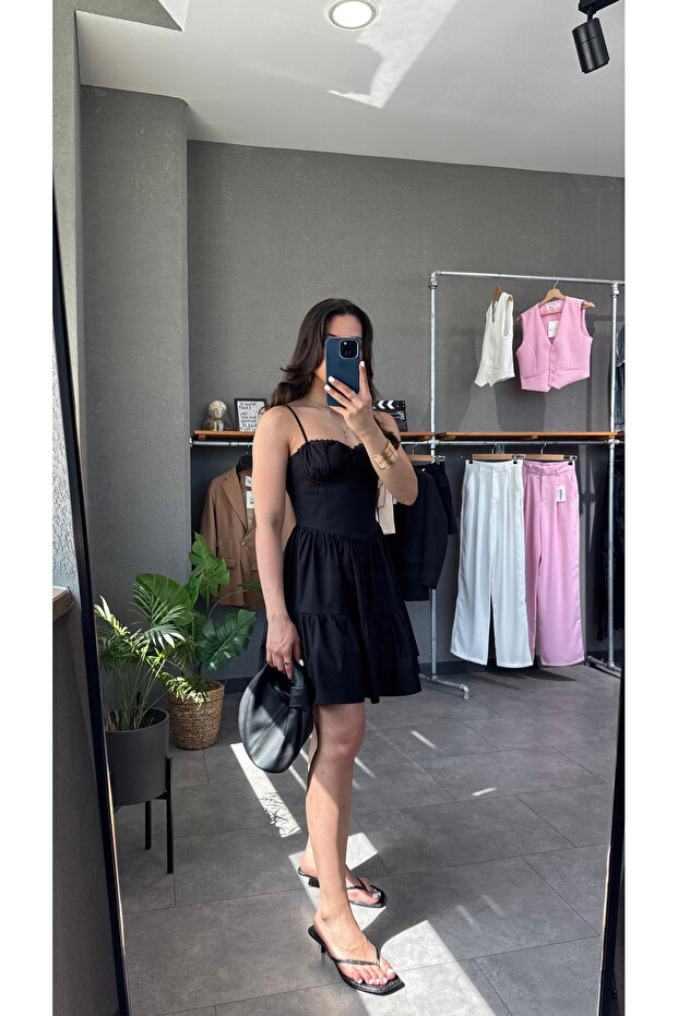 Mini haljina sa dekoltom u obliku srca - 2