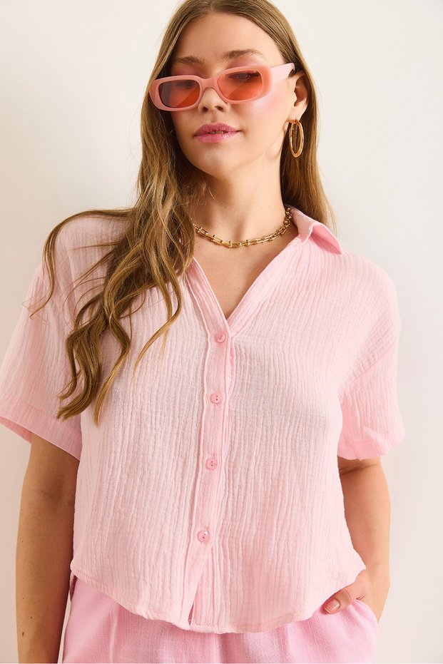Women's Pink V-Neck Short Sleeve Muslin Shirt Gml-19001369