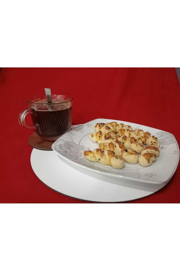 Şık ve Pratik 6'lı Altlık Seti – 3 Tabak + 3 Bardak Altlığı (10 cm & 5 cm) - 1