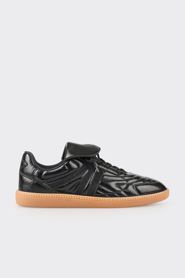 Black Women's Sports Shoes