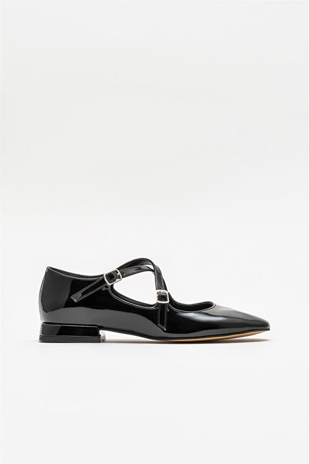 Black Women's Casual Shoes