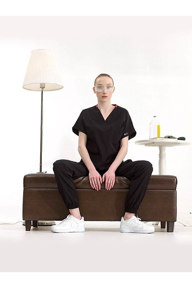 Siyah Jogger Paça Lüks Likralı Üniforma Takımlar Yüksek Kaliteli Likralı Scrubs - 1