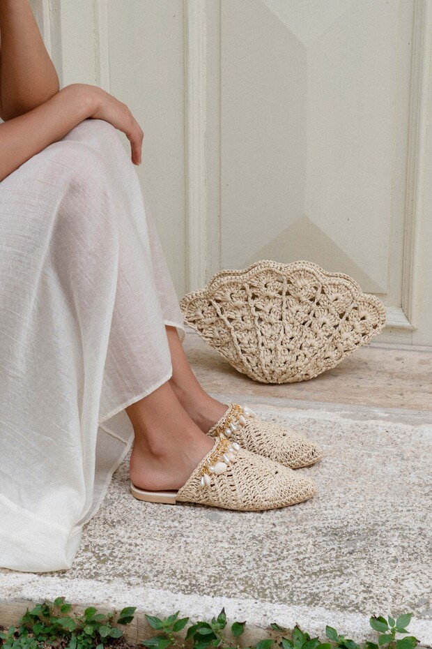 Detailné dámske šľapky Lisa Béžové pletené mušle - 4