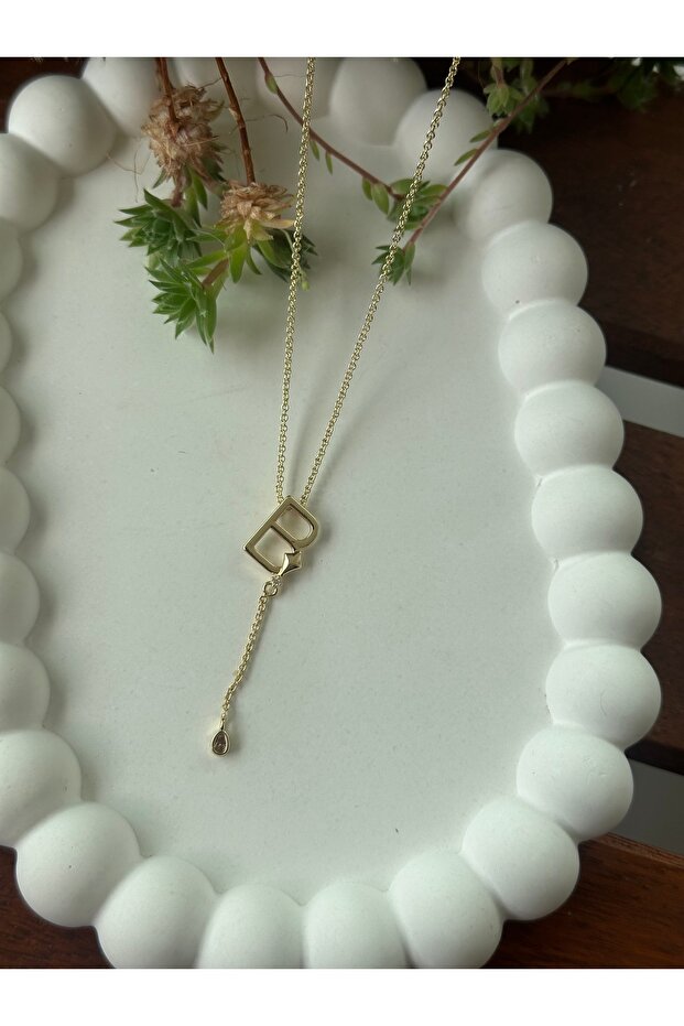 Far City Alya Letter Necklace Kite Model Letter B
