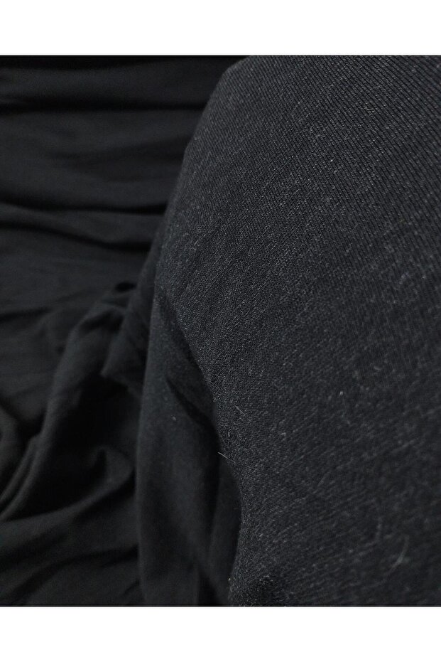 Highly Stretchy Knit , Super Soft, Black Background with Dark Grey Diagonal Striped , Width: 145 cm