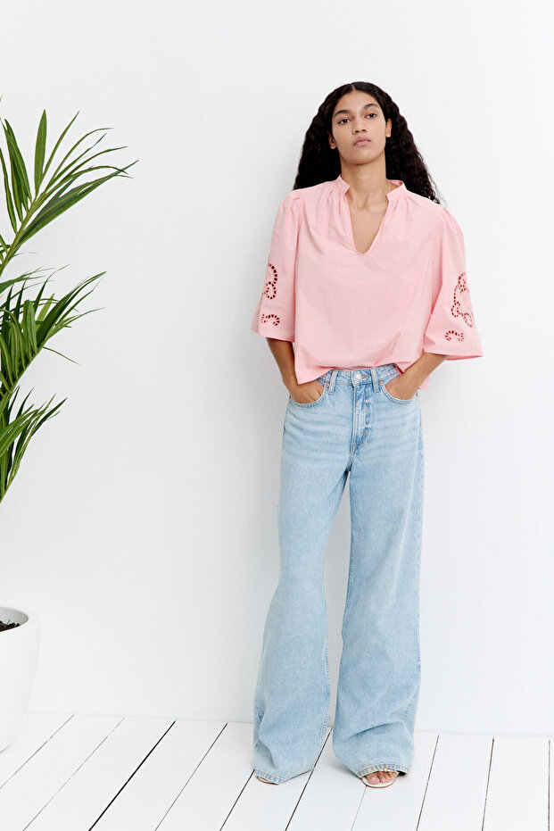 Nakış İşlemeli Bluz - 2