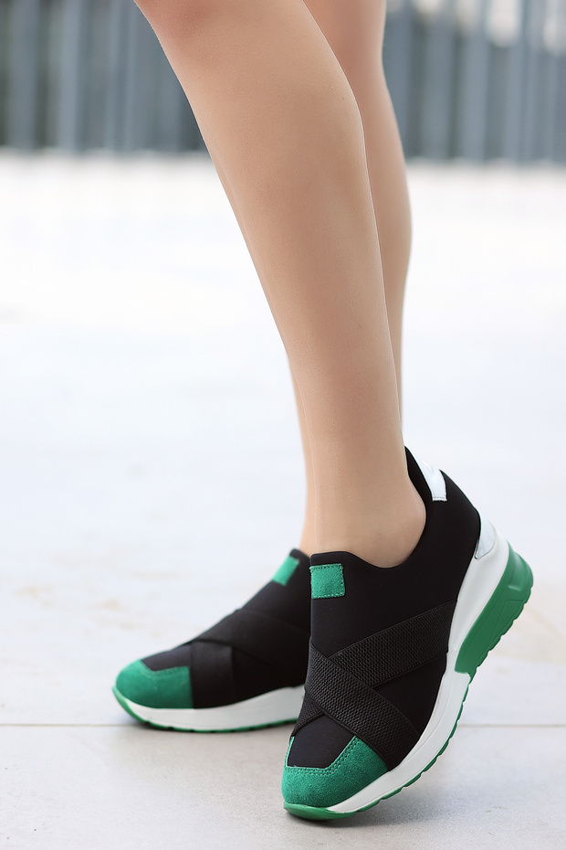 Tyr 2050 Cross Strap Casual Shoes - Black