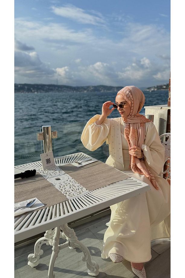 Taş Işlemeli Balon Kollu Elbise Taş - 1