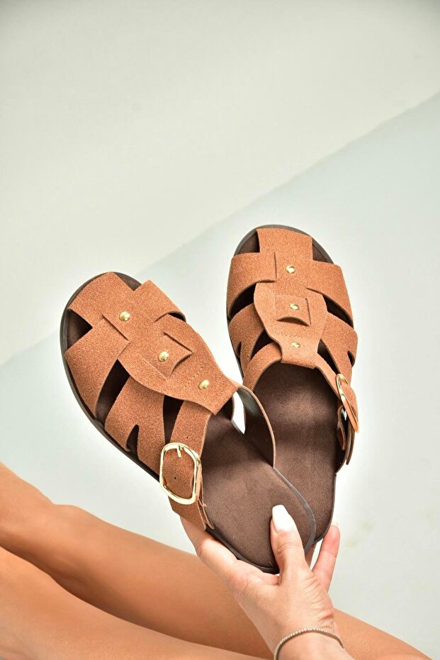 U458334202 Tan Suede Closed Front Women's Slippers