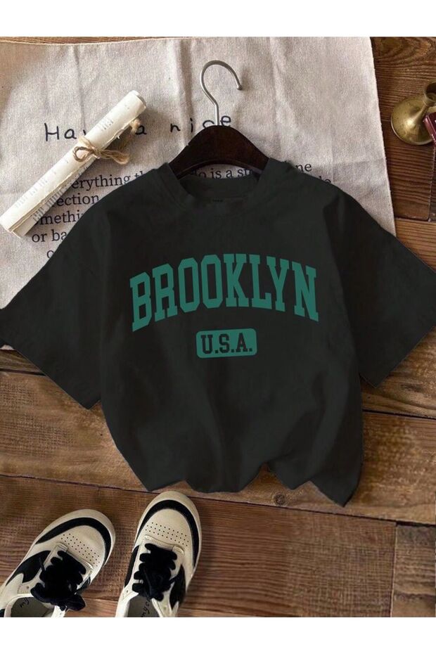 "Make up the Difference with Brooklyn Style! Oversize Black T-Shirt"
