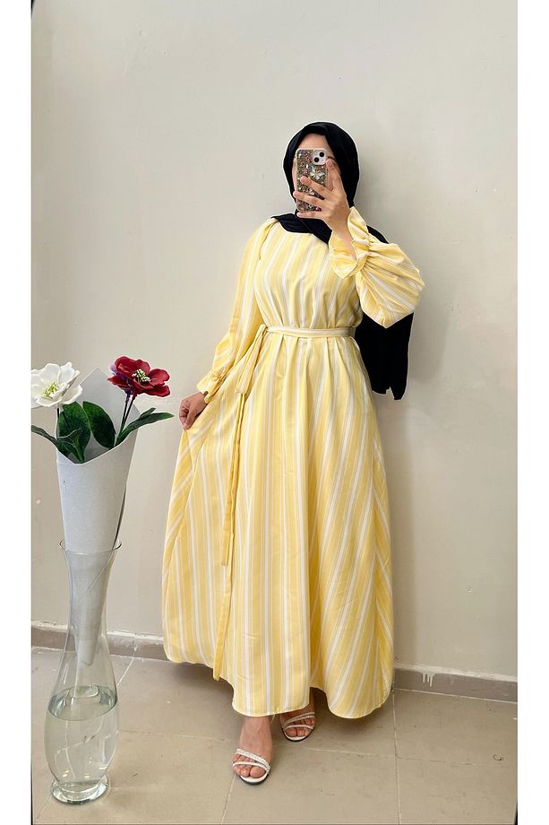 Yazlık Sarı geniş kesim beli kuşakli kloş elbise - 3