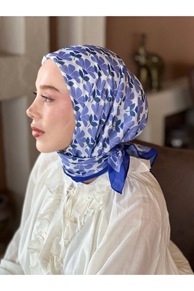 Clover Pattern Cotton Scarf - 1