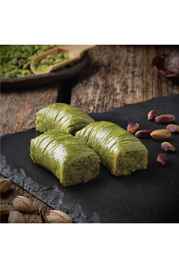 Fıstıklı Sarma ( 1 Kg )