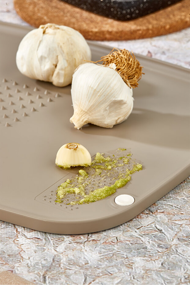 Cutiva Double Surface, Grater Compartment, Anti-Overflow, Anti-Slip Multi-Purpose Cutting Board - 2