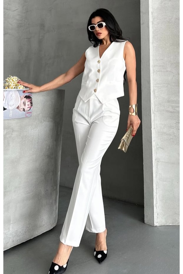 Women's Flower Button Detailed Classic Vest Trousers Suit White