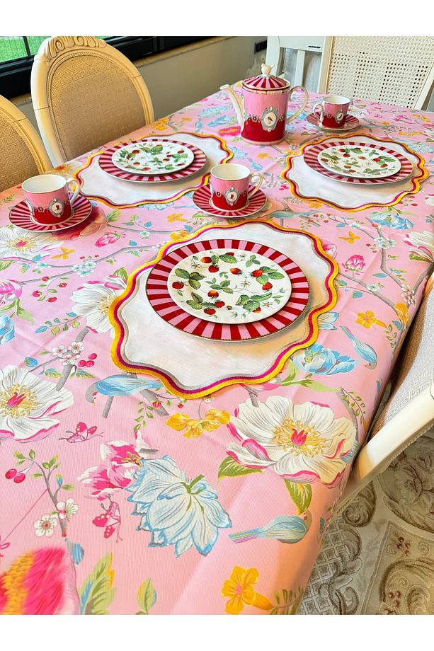 ÇİÇEKLİ DESEN PEMBE MASA ÖRTÜSÜ - 1