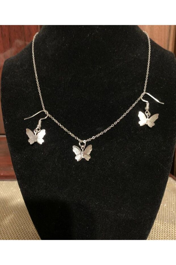 2-Piece Elegant Butterfly Chain Model Women's Jewelry Set Necklace, Earrings
