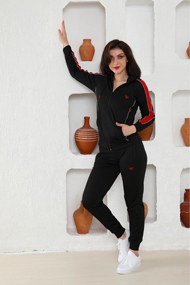 Red Sleeve Patterned Sports Suit