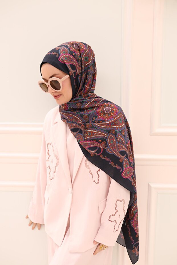 شال من الألياف الطبيعية من مايدا