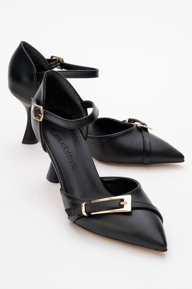 Women's Buckle Heeled Shoes Black Skin
