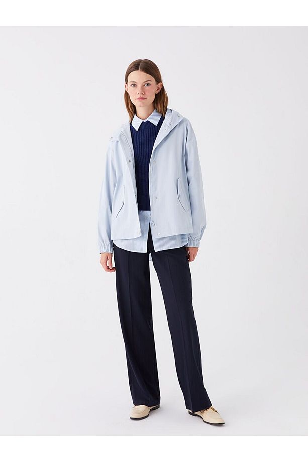 Mavi Kapüşonlu Düz Oversize Kadın Yağmurluk - 3
