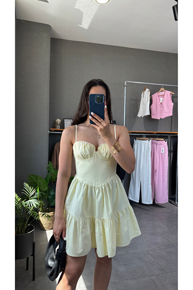 Mini haljina sa dekoltom u obliku srca - 4