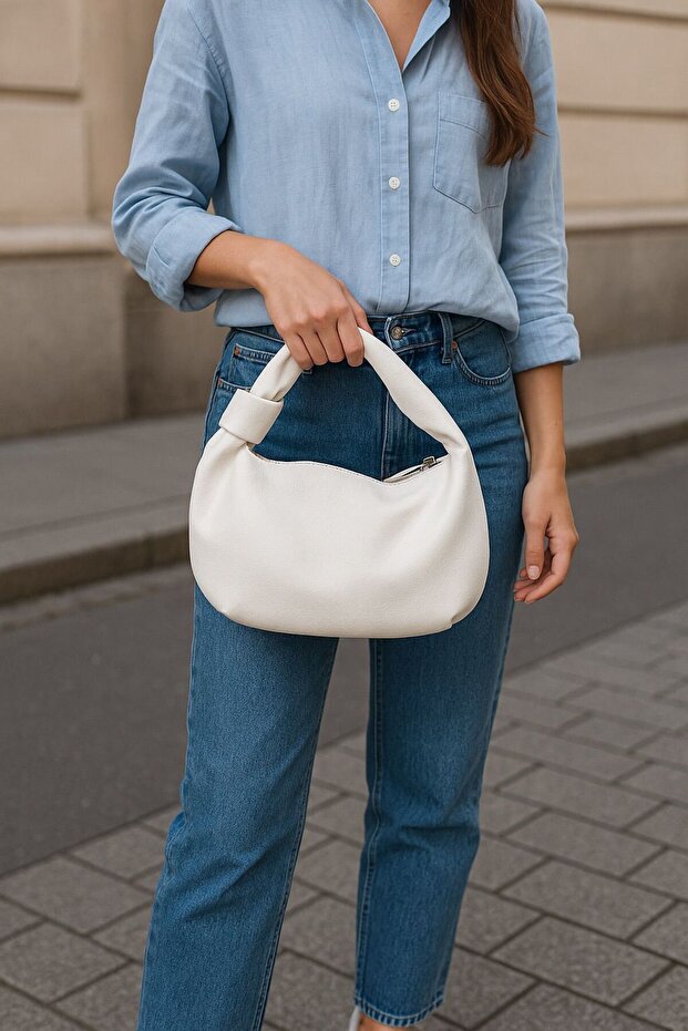 Stylish and Convenient White Women's Shoulder Bag Ideal for Daily and Special Occasions
