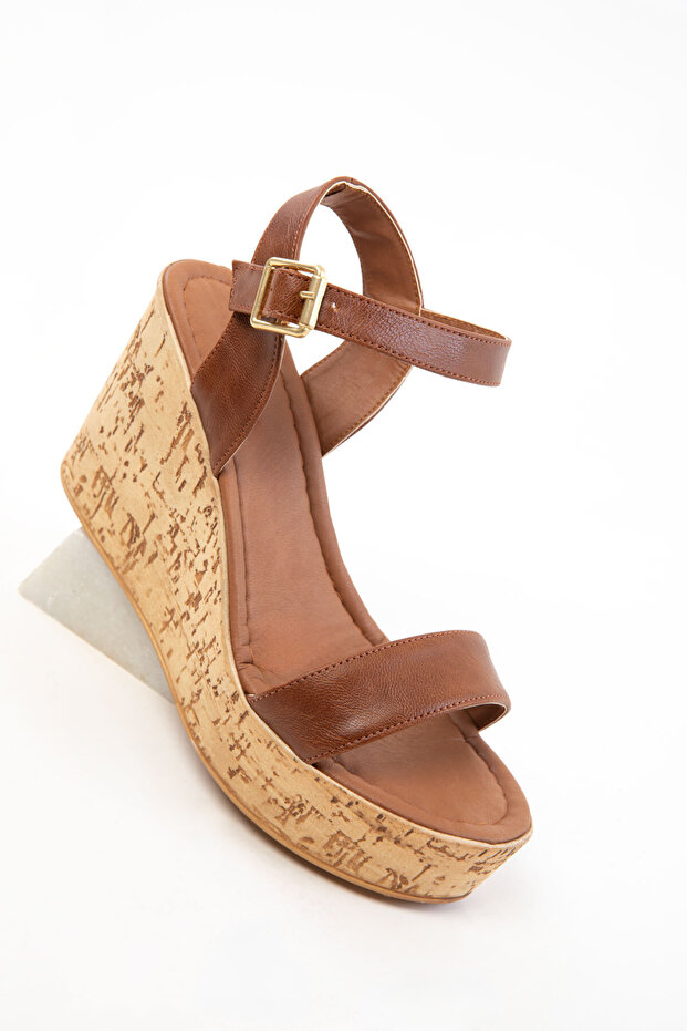 Barna női éksarkú cipő 20738 - 3