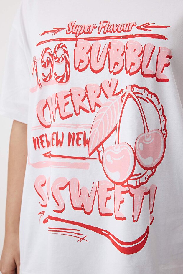 Beyaz %100 Süprem Baskılı Oversize/Rahat Kesim Örme Büyük Beden T-Shirt TBBSS25BF00082 - 3