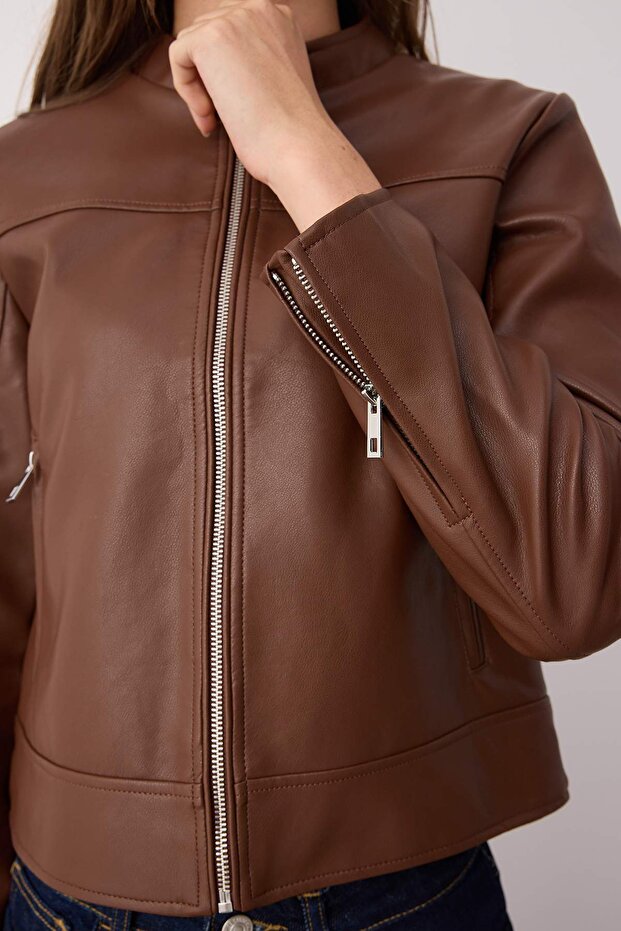 Koyu Kahverengi Fitted Kalıp Suni Deri Biker İnce Ceket Mont TWOAW26MO00085 - 3