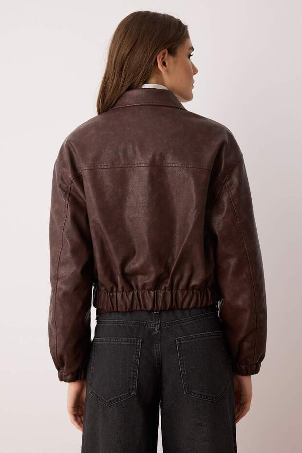 Kahverengi Oversize Kalıp Suni Deri İçi Kapitoneli Bomber Ceket Mont TWOAW26MO00047 - 6