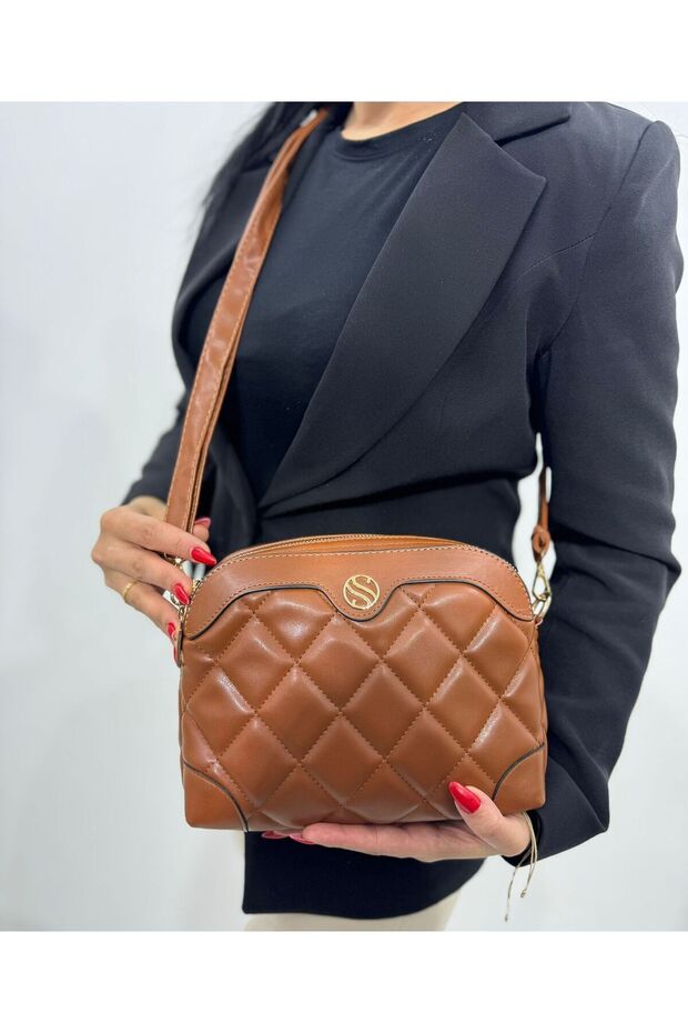 Women Adjustable Crisscross Straps 4-Compartment Shoulder and Crossbody Bag