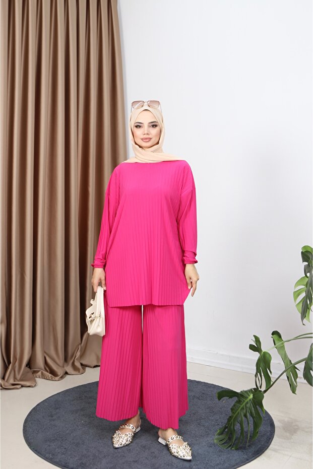 Piliseli Pantolonlu Takım - 3